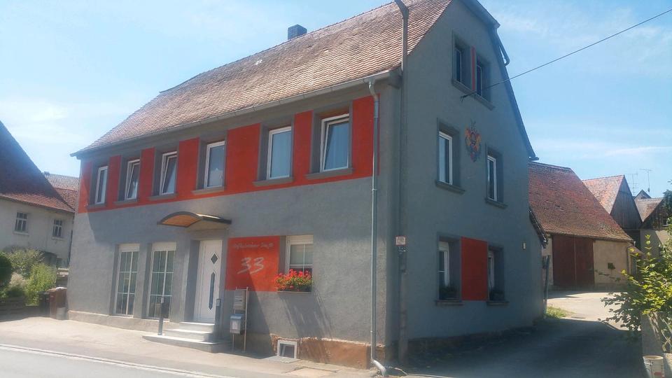 Thumbnail-Saniertes Zweifamilienhaus in Heilsbronn -PROVISIONSFREI-