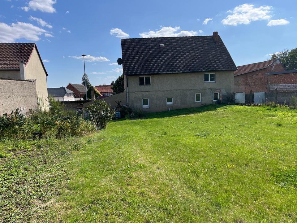 Thumbnail-Haus mit großem Grundstück