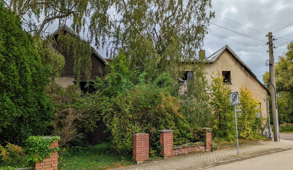 Thumbnail-Ehemaliges Wohnhaus mit innenliegender Garage im Magdeburg Börde