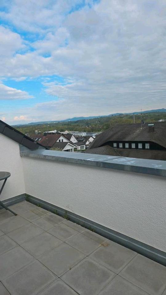 Thumbnail-Hochmoderne Neubau Wohnung DG Neckartailfingen