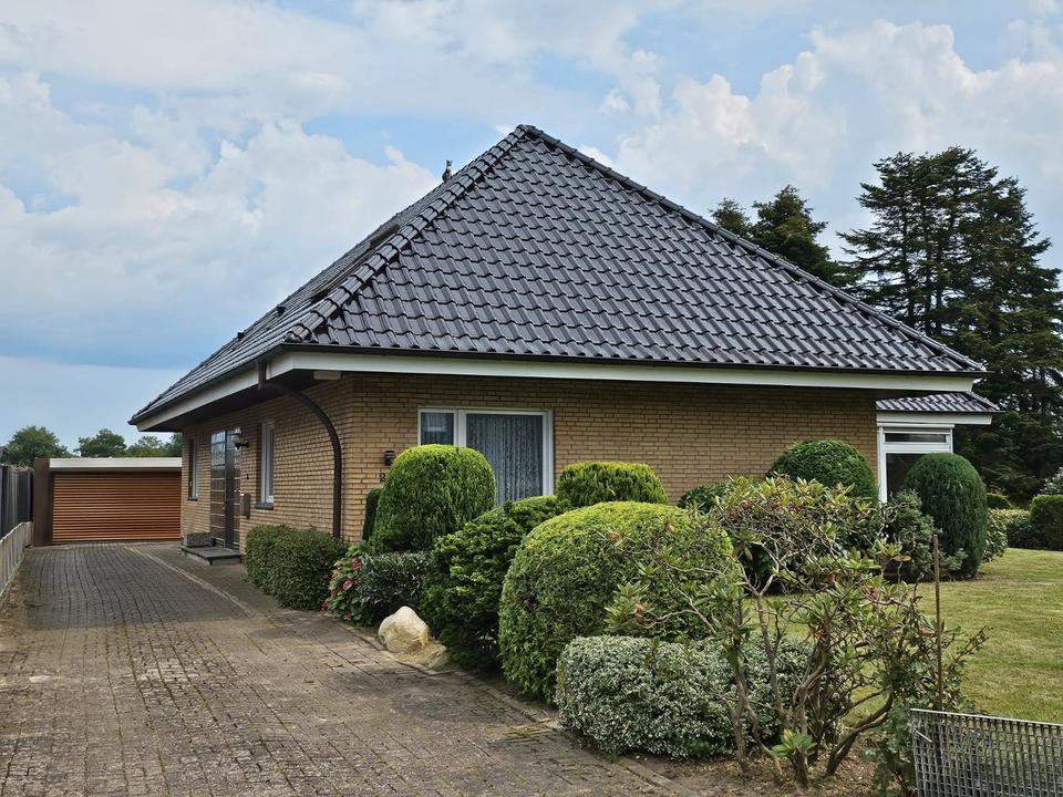 Thumbnail-Großzügiges Einfamilienhaus mit Potential in bester Lage