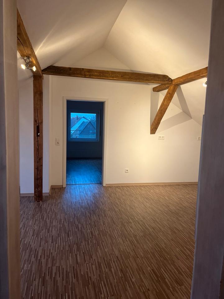 Thumbnail-2 Zi -Dachgeschosswohnung, 65qm