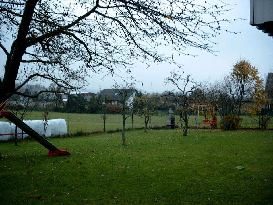 Thumbnail-Tolle 2 Zimmerwohnung in Feldrandlage mit Garten und Schlossblick