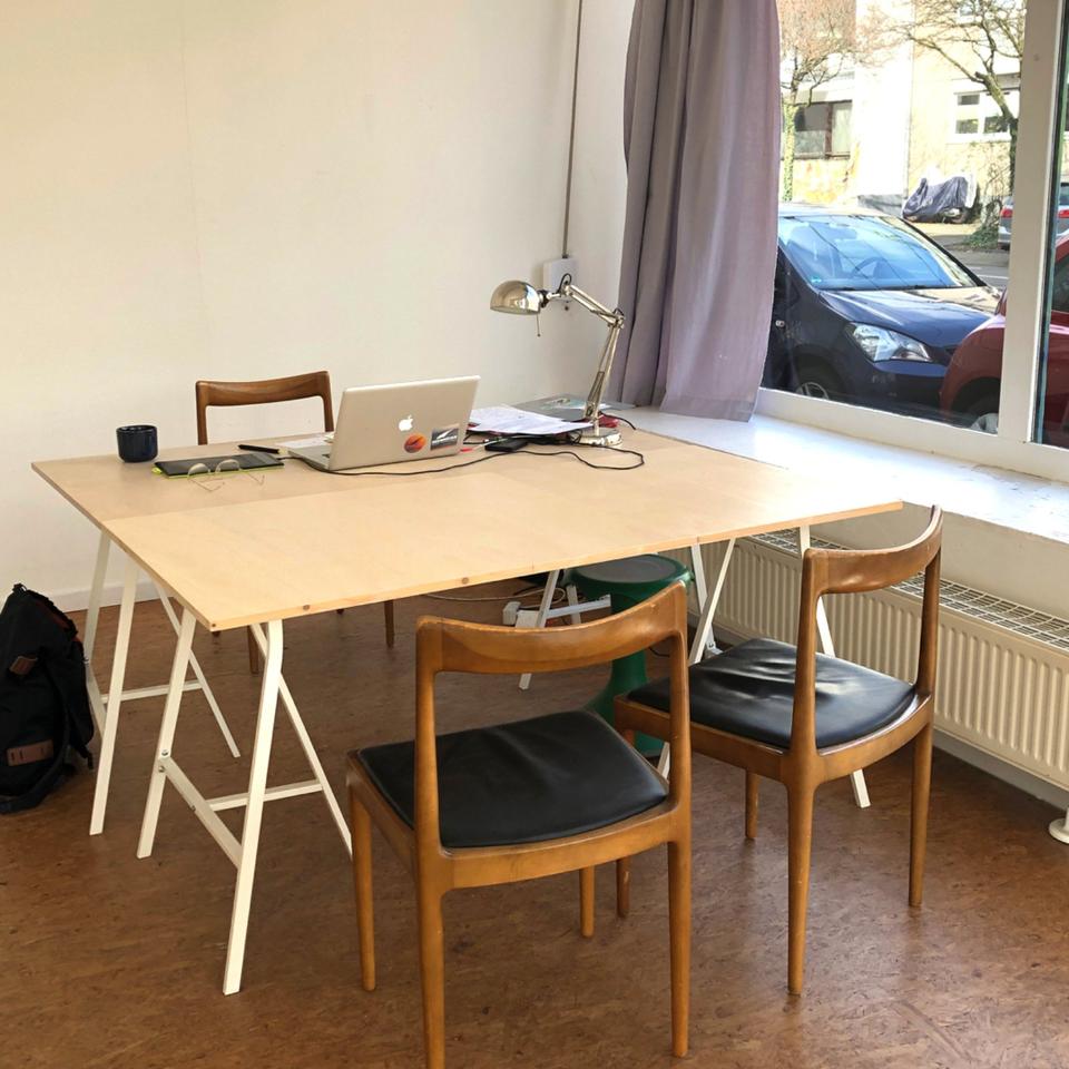 Thumbnail-Arbeitsplatz Schreibtisch in Coworkingspace frei — Neuehrenfeld
