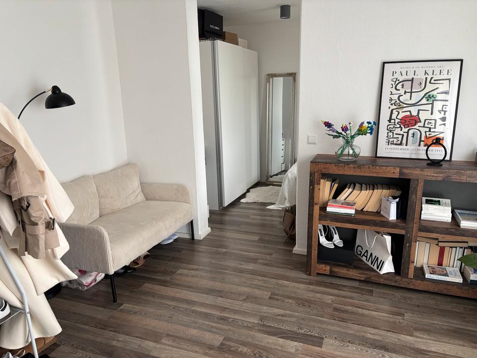 Thumbnail-Möblierte 1,5-Zimmerwohnung in Stuttgart Ost