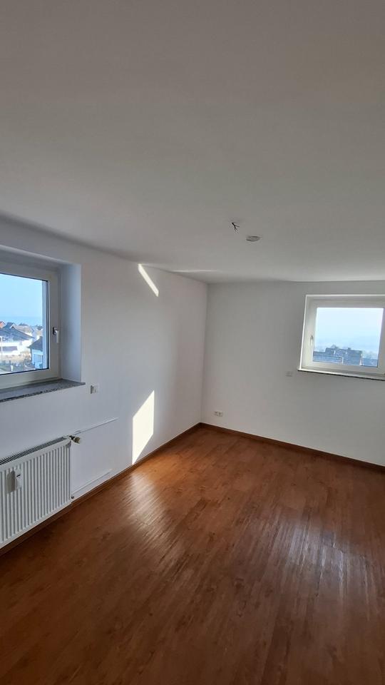 Thumbnail-Wohnung mit Balkon