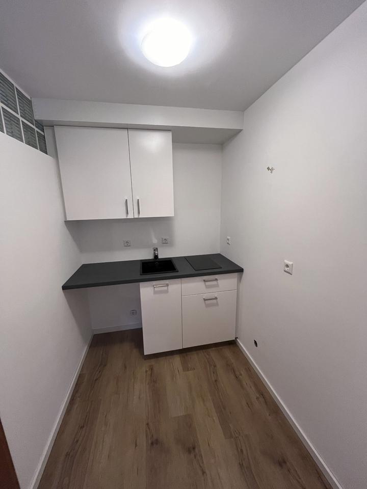 Thumbnail-1-ZKB-Wohnung in ruhiger exklusiver Wohnlage in Heiligkreuz