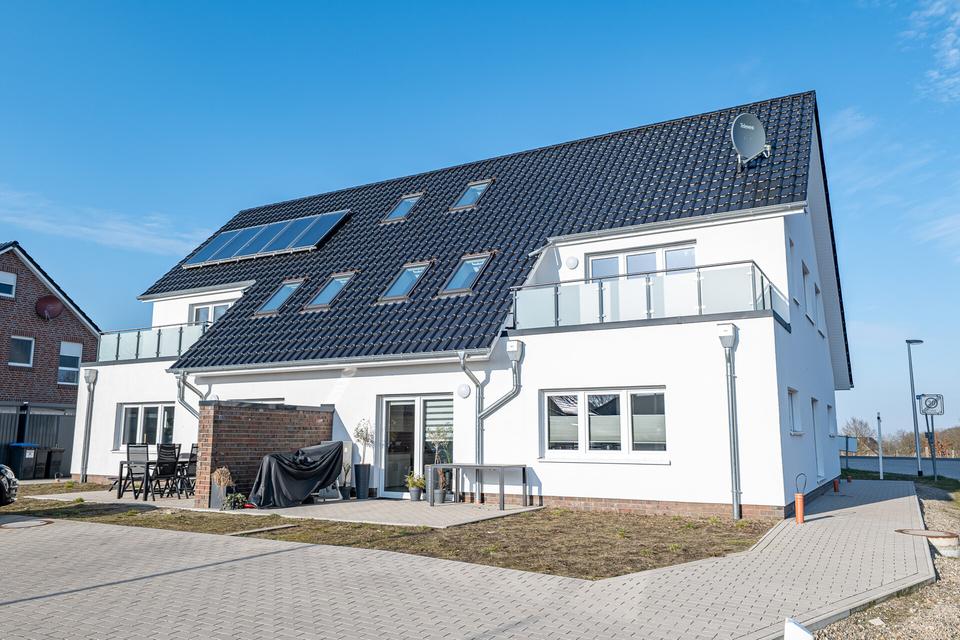 Thumbnail-Hochwertiges Wohnen Am Wohnpark Hamfeld – 3-Zimmer-OG-Wohnung mit Stil