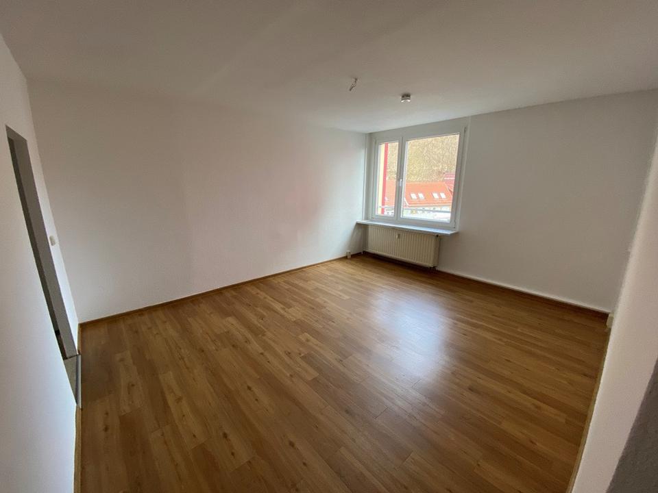 Thumbnail-Schöne 2-Raum Wohnung in der Mitte von Suhl!