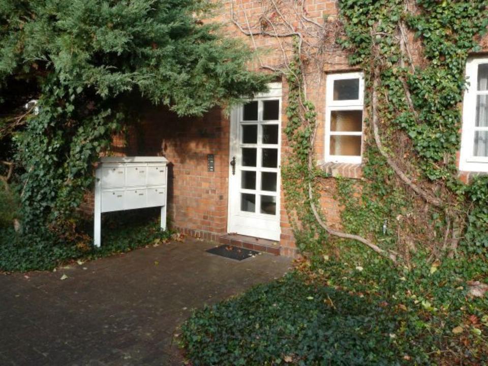 Thumbnail-Mit Altbau-Charme: 2-Zi.-Dachwohnung