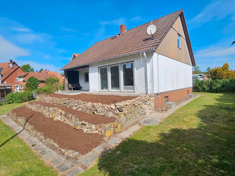 Thumbnail-Freistehendes Vollkeller EFH mit Ausbaureserve in Exten