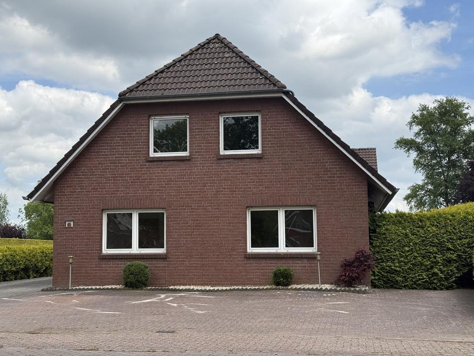 Thumbnail-Provisionsfrei – Zweifamilienhaus in einmaliger Lage