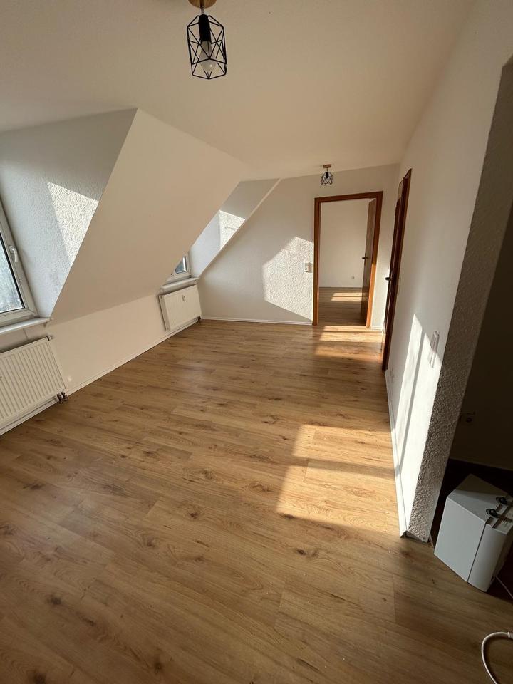 Thumbnail-**Lichtdurchflutete 2-Zimmer-Wohnung im gepflegten Mehrfamilienhaus**