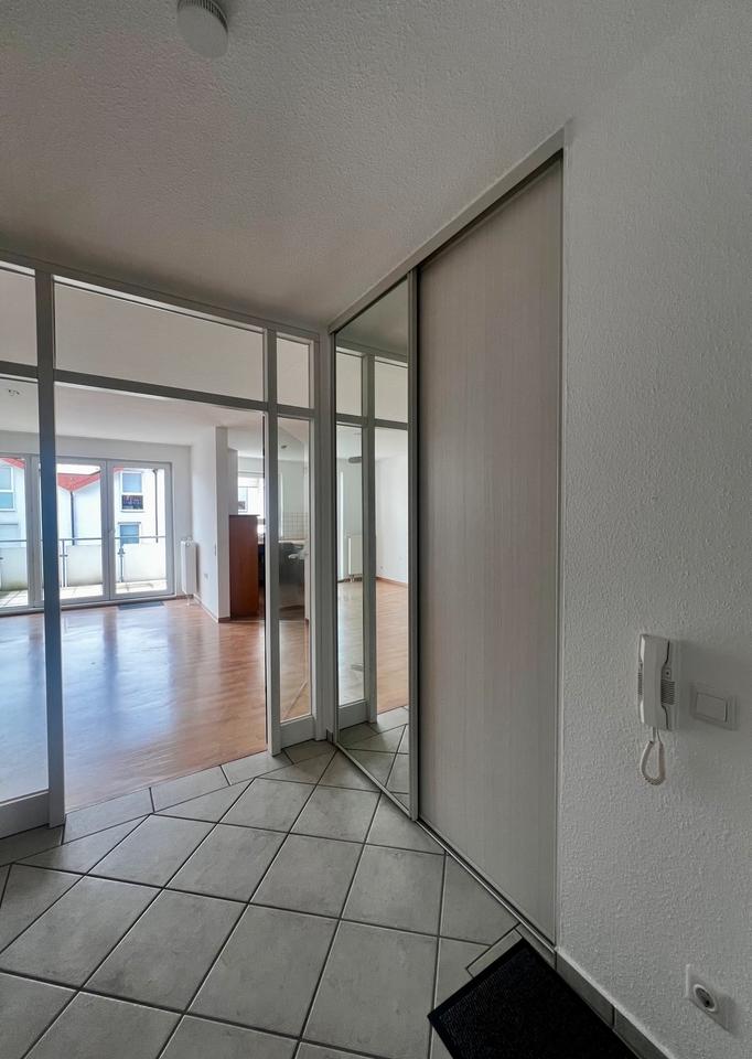 Thumbnail-Helle 2-Zimmer-Wohnung mit gr. Balkon &TG Stellplatz in Brackwede