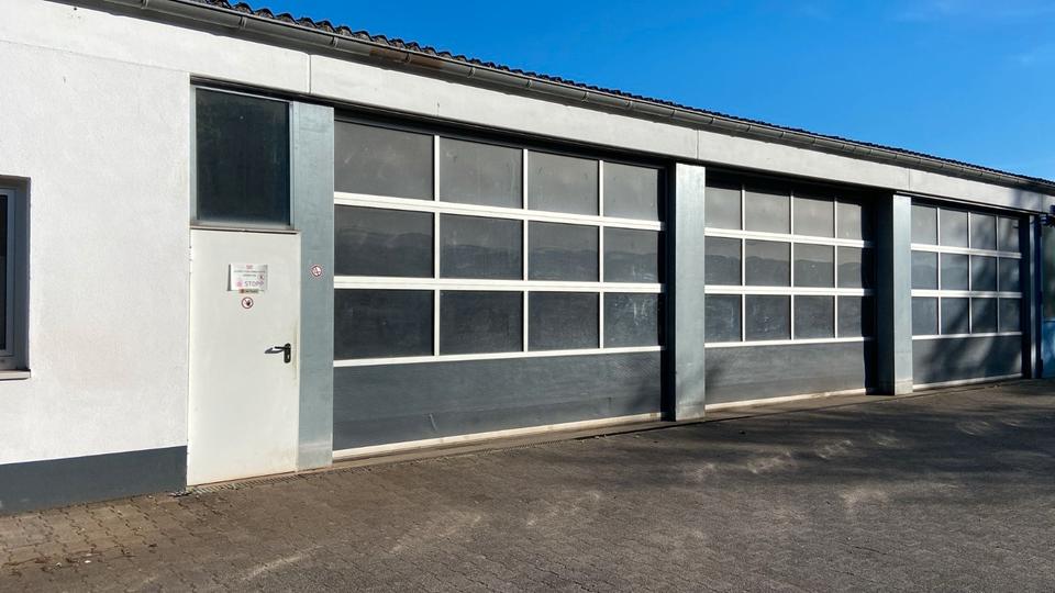 Thumbnail-Kfz-Werkstatt Gewerbehalle 350 m² mit 3 Rolltoren
