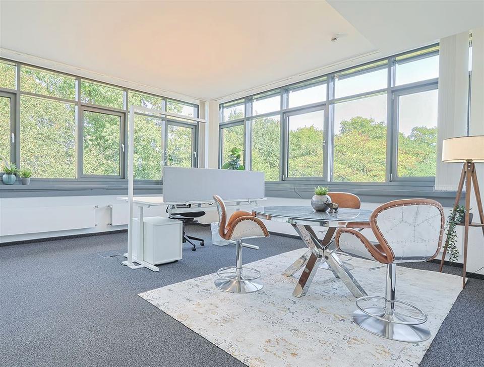 Thumbnail-Frisch renovierte Premium Büros mit all-in-Service ab 01.03.2026 flexibel verfügbar