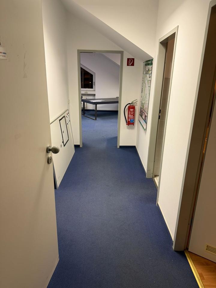 Thumbnail-Büro zu vermieten im Gewerbegebiet Hoppegarten
