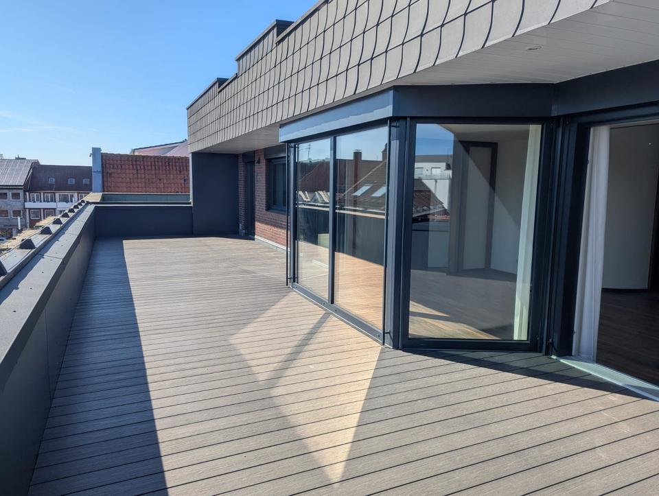 Thumbnail-Tolle große 2,5 ZKB Penthousewohnung über den Dächern der Cloppenburger Innenstadt - Lange Straße