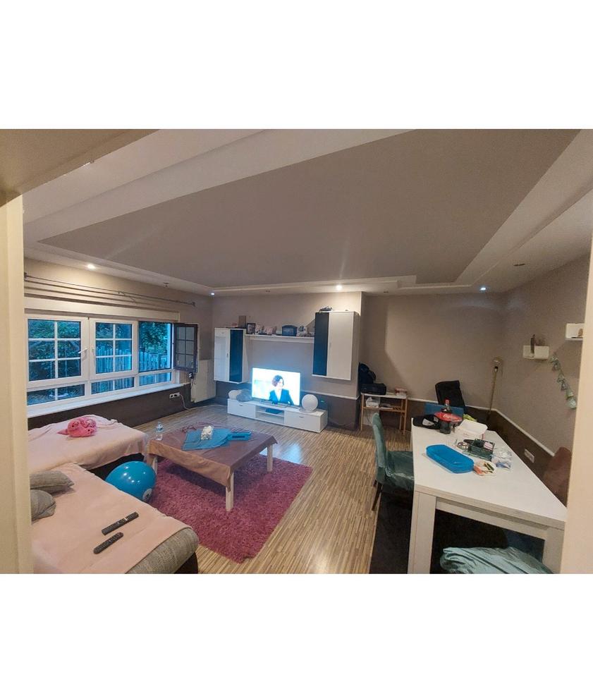 Thumbnail-Schöne 3 Zimmer Wohnung im LaubachMünster mit Garten 01721380677