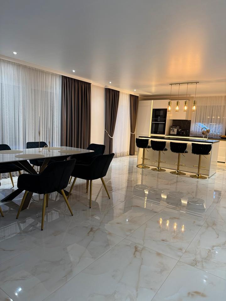 Thumbnail-Modernes Apartment von Privat mit Fußbodenheizung & Bosch-Geräten