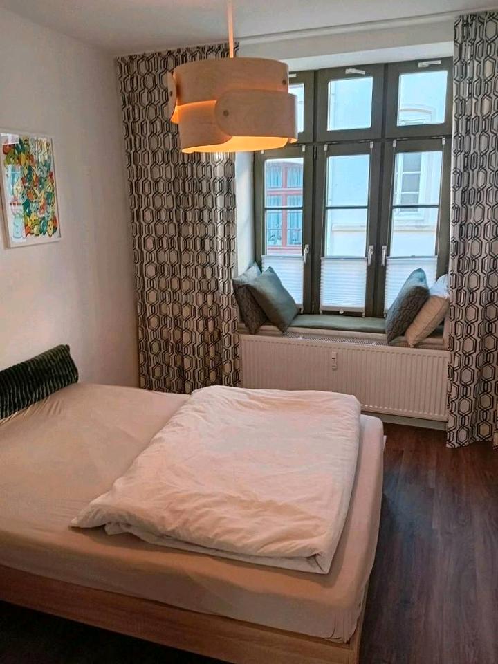 Thumbnail-Ruhige, neu renovierte und möblierte 1 Zimmer Altstadtwohnung