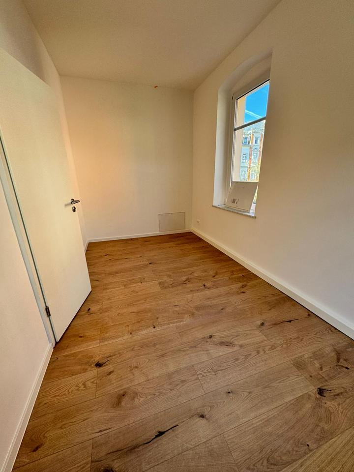 Thumbnail-Erstbezug nach Sanierung – 3-Zimmer-Wohnung mit EBK