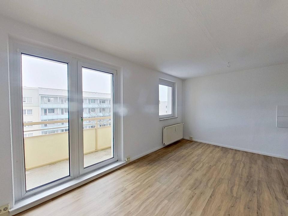 Thumbnail-Gut geschnittene 3-Zimmer-Wohnung mit BALKON, Badewanne und EBK