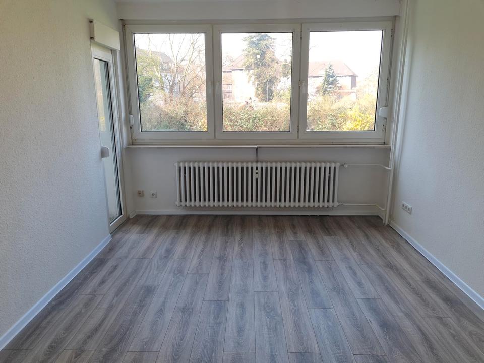 Thumbnail-Renovierte 3-Zimmer-Erdgeschosswohnung mit Balkon zu vermieten!