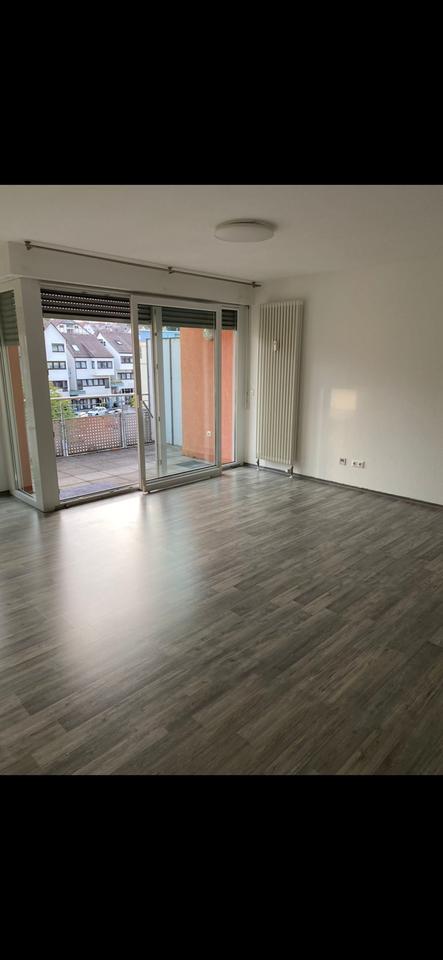 Thumbnail-Moderne 2,5-Zimmer Wohnung mit großem Balkon & Stellplatz