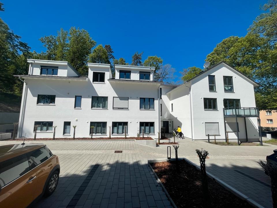 Thumbnail-4Raum Wohnung, moderner gehobener Standard mit Marken Küche