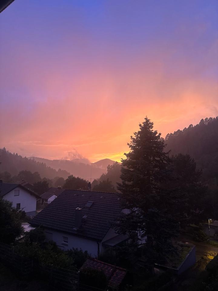 Thumbnail-Privat! Sehr großzügig EFH mit ELW