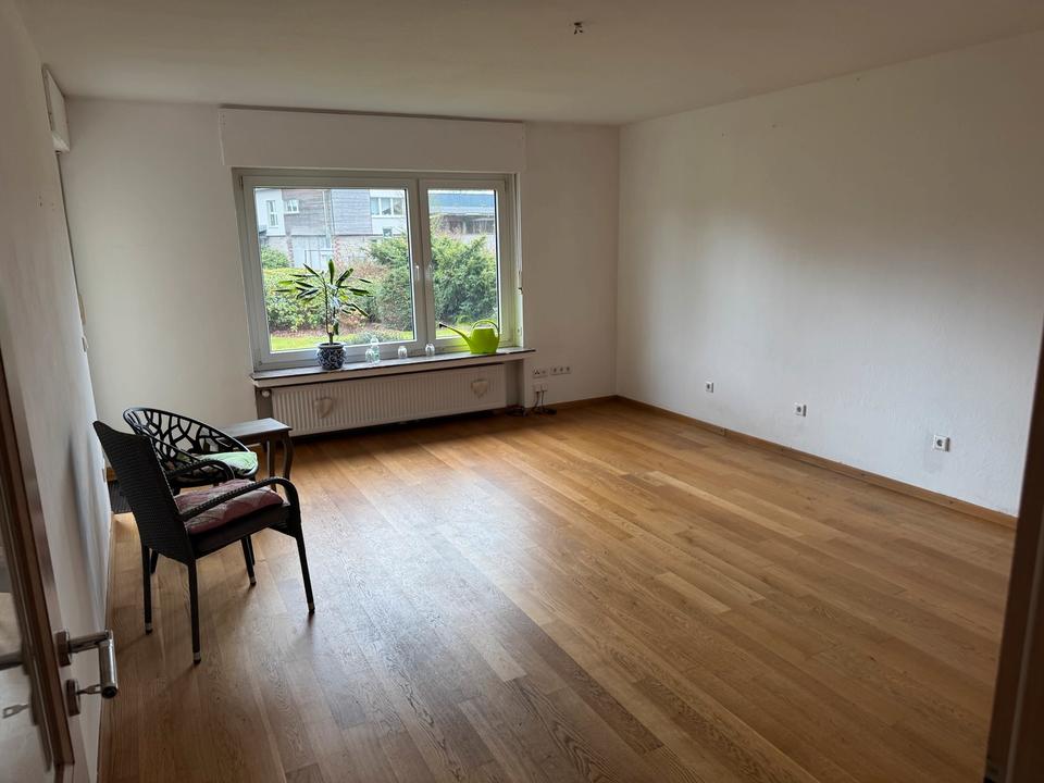 Thumbnail-4-Zimmer-Erdgeschosswohnung mit Terrasse Garage und Gartennutzung