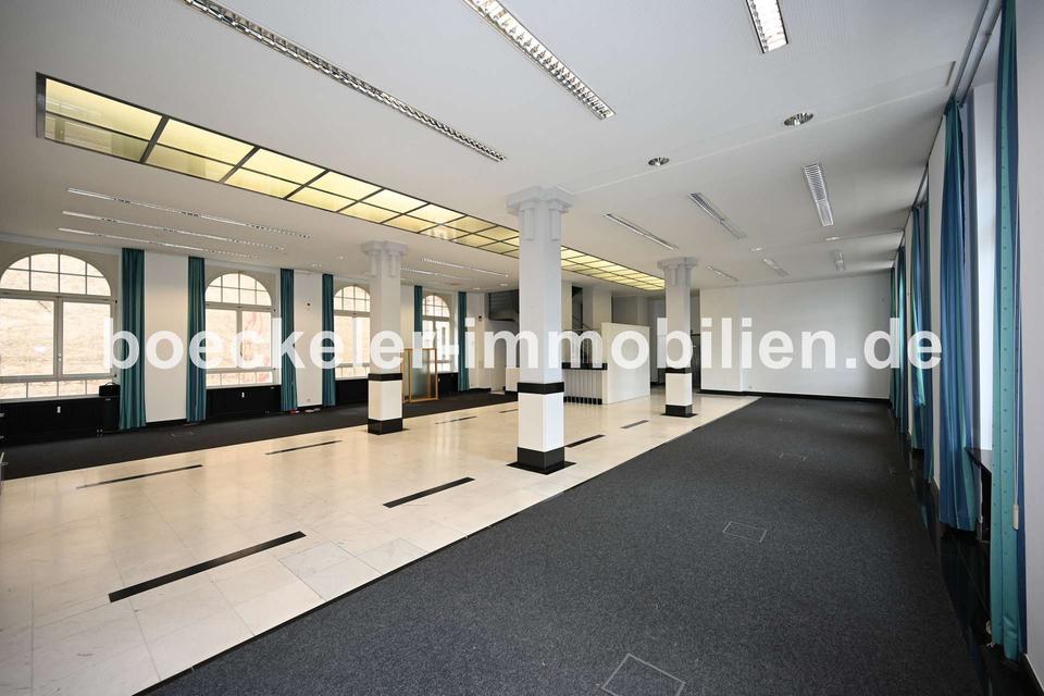 Thumbnail-Moderne Premium-Gewerbefläche in Toplage von Weißenfels–für Praxis, Kanzlei & kreative Unternehmen