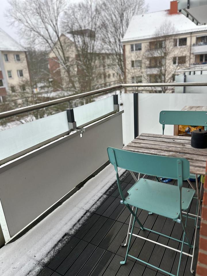 Thumbnail-Freie 3-Zimmer-Wohnung mit Balkon im Herzen von Barmbek-Süd!