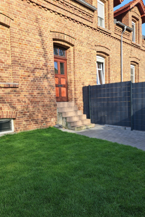 Thumbnail-Charmante Doppelhaushälfte mit Garten, Terrasse und moderner Auss