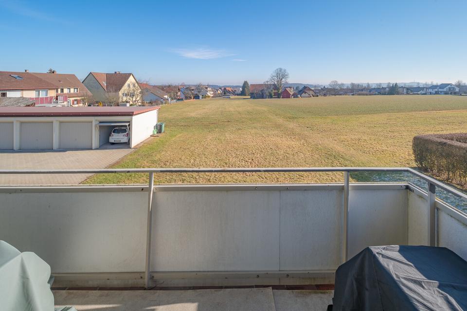 Thumbnail-Mit Terrasse: 2 Zimmer Mietwohnung im Erdgeschoss