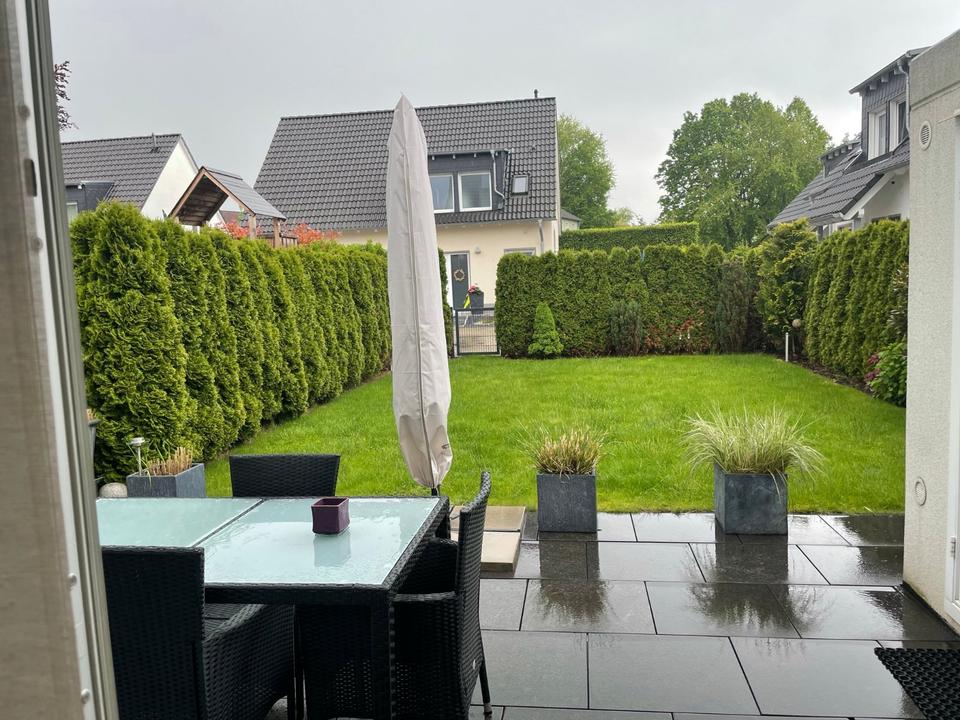 Thumbnail-Moderne 5-Zimmer DHH mit Garten, Garage & Fußbodenheizung Essen