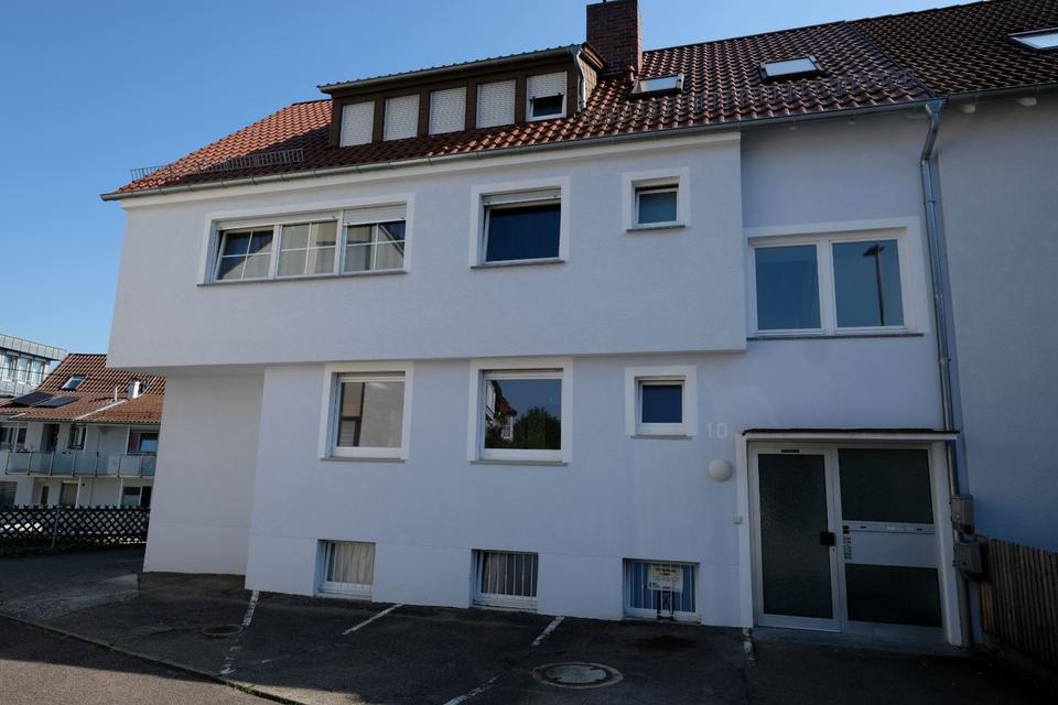 Thumbnail-Schöne 3-Zimmer-Dachgeschoßwohnung mit Balkon