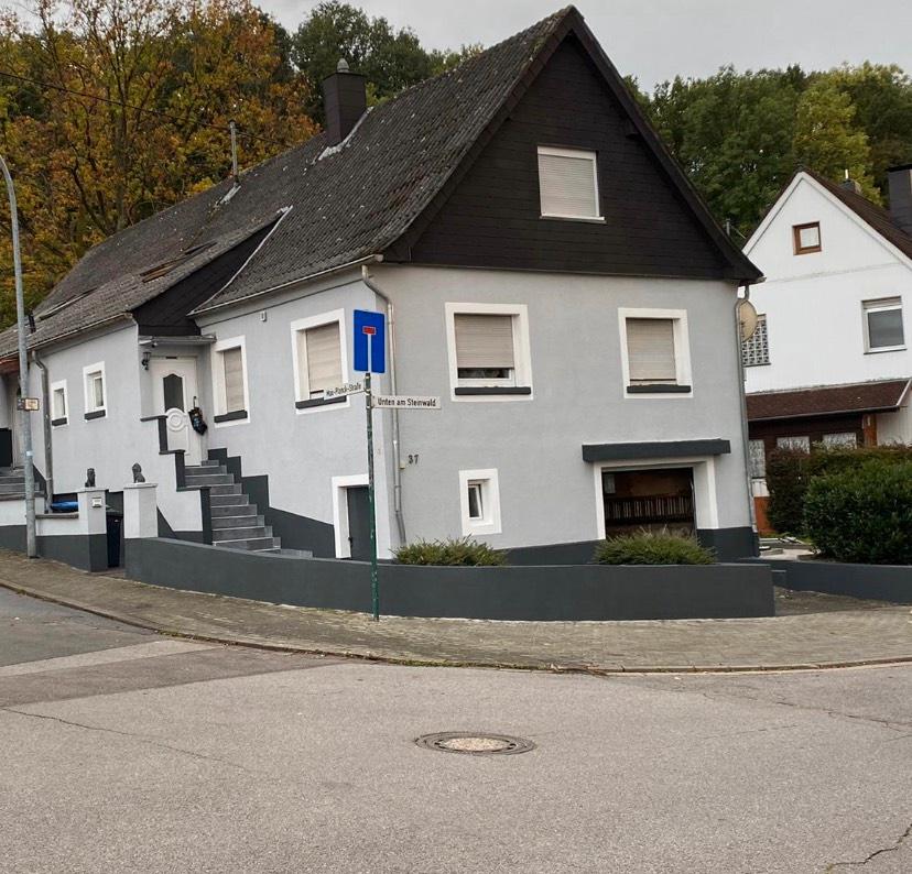 Thumbnail-Freistehendes Haus - Top Wohnlage - 3 Wohnungen - provisionsfrei