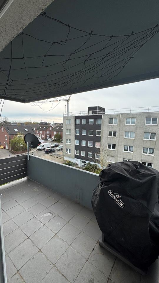 Thumbnail-Große Wohnung mit Balkon!