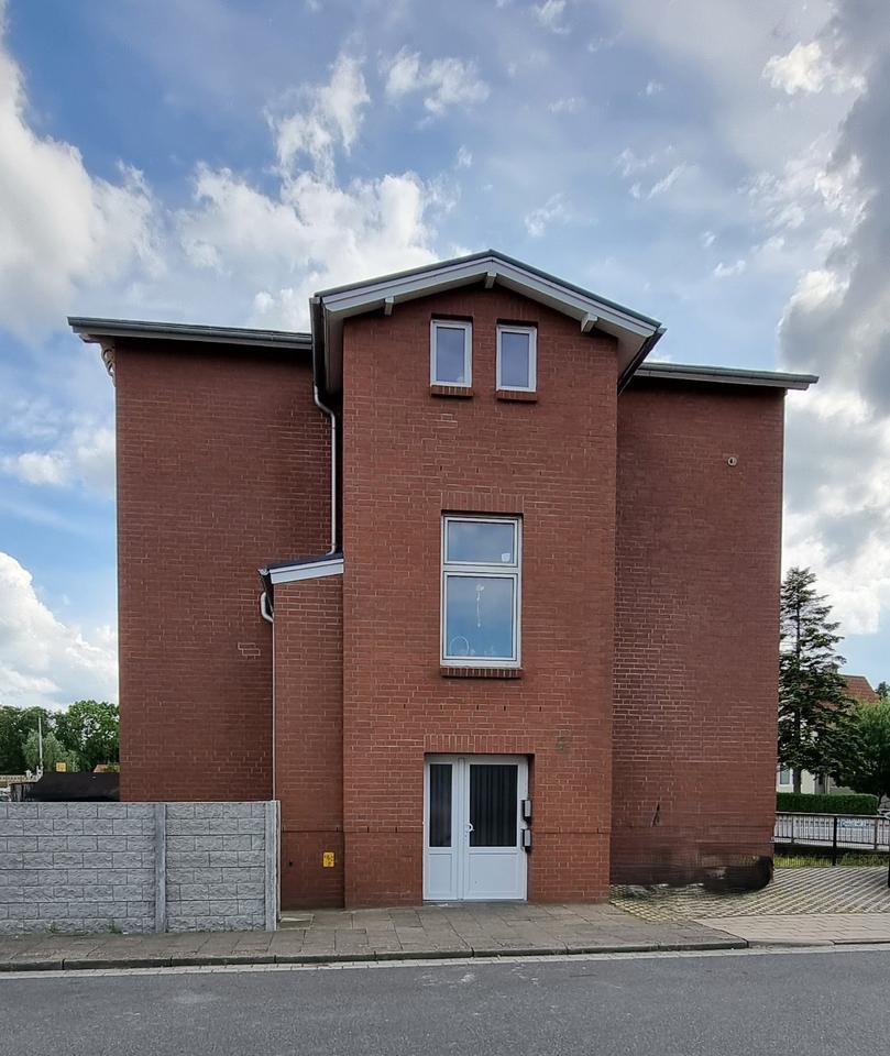 Thumbnail-2 Mehrfamilienhäuser m. 6 Wohnungen (2+4), courtagefrei v. Privat