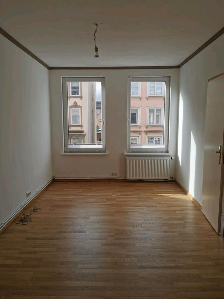 Thumbnail-Helle, frisch sanierte 2-Zimmer-Wohnung