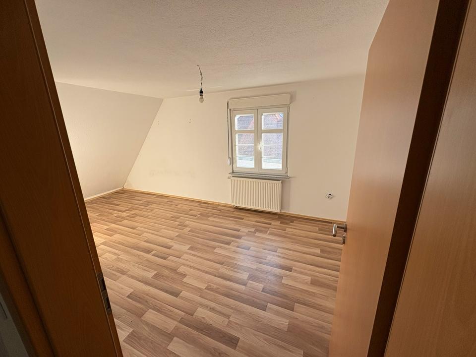 Thumbnail-3ZKB zu Vermieten in Eisenberg (Pfalz) ab Sofort