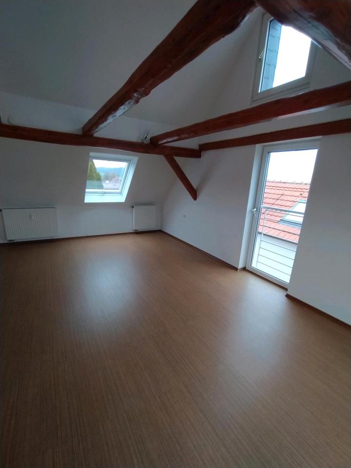 Thumbnail-Helle 4 ZKB Balkon in Elliehausen 96 qm