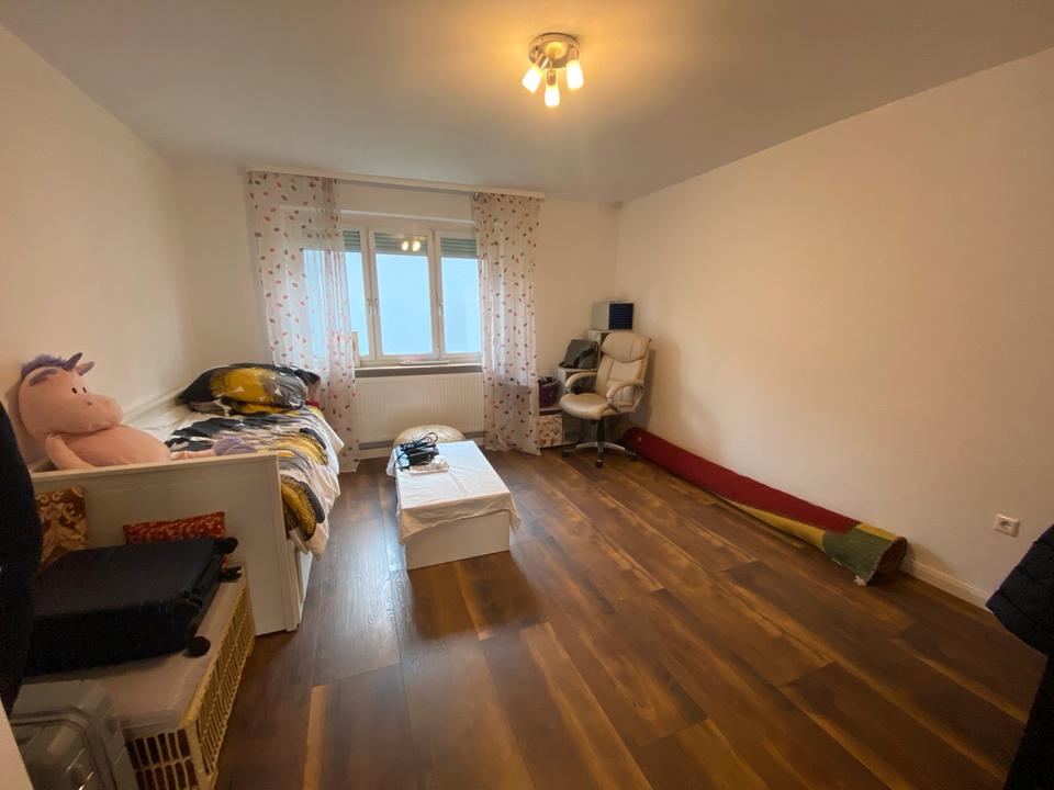 Thumbnail-Top Renovierte 3-Zimmer Wohnung mit 2 Balkone in Echterdingen