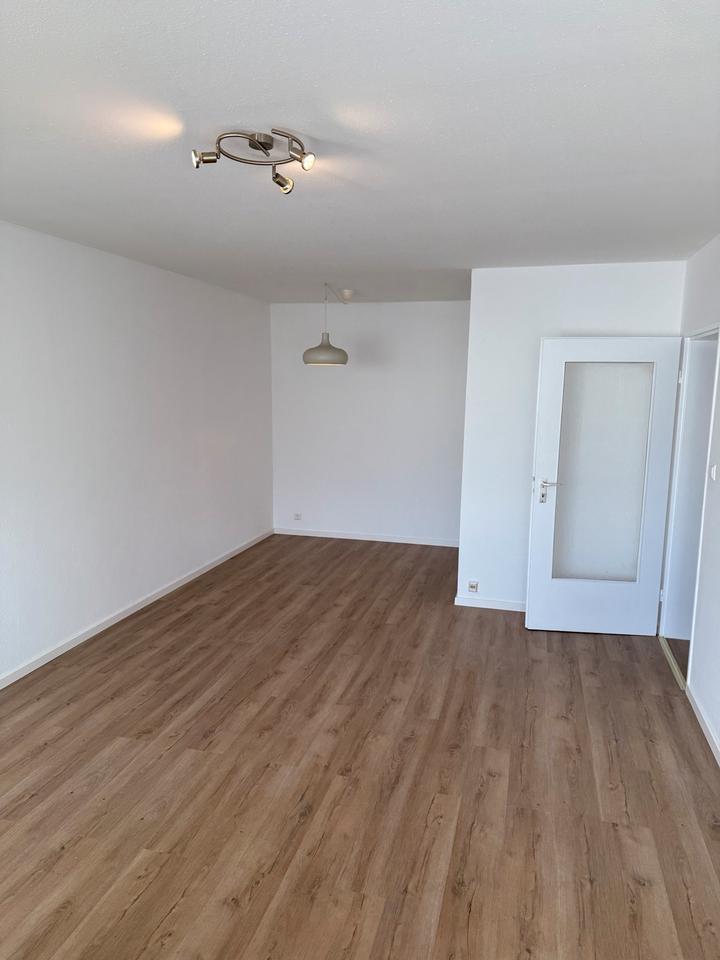 Thumbnail-2- Zimmer Wohnung - Top geschnitten - Top Lage in Laatzen