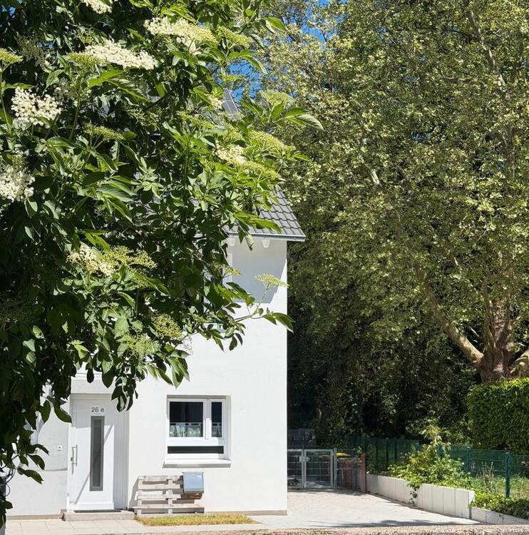 Thumbnail-Wohnen im Grünen: Moderne Doppelhaushälfte - sofort bezugsfrei