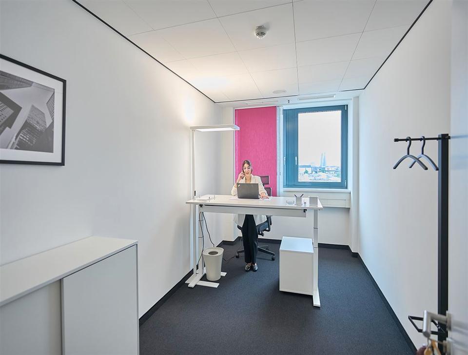 Thumbnail-Bereit für Großes: Schicke, voll möblierte Büroflächen