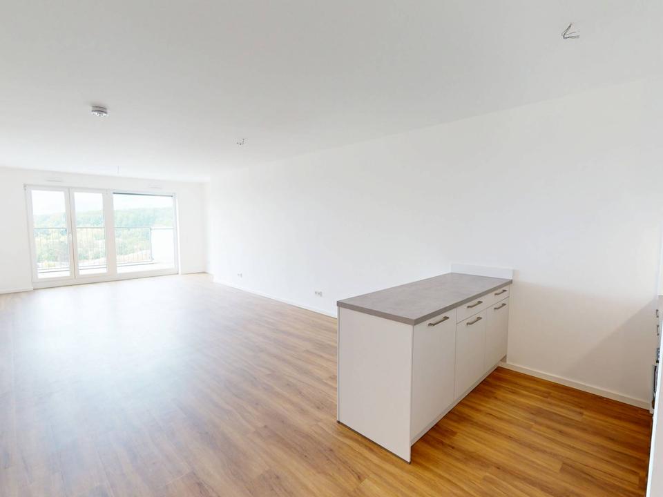 Thumbnail-Moderner Wohnkomfort mit Ausblick: Lichtdurchflutete 3-Zimmer-Wohnung mit großem BALKON, EBK und 2 Bädern