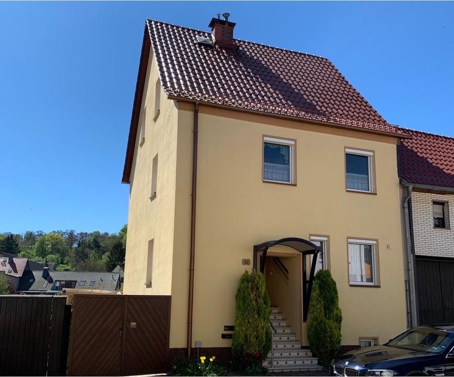 Thumbnail-Gepflegtes Einfamilienhaus mit Terrasse, Pool, PV, Solarthermie